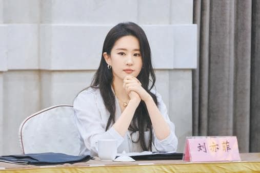 一部剧带火一座城：《玫瑰的故事》成京产剧文旅融合新标杆