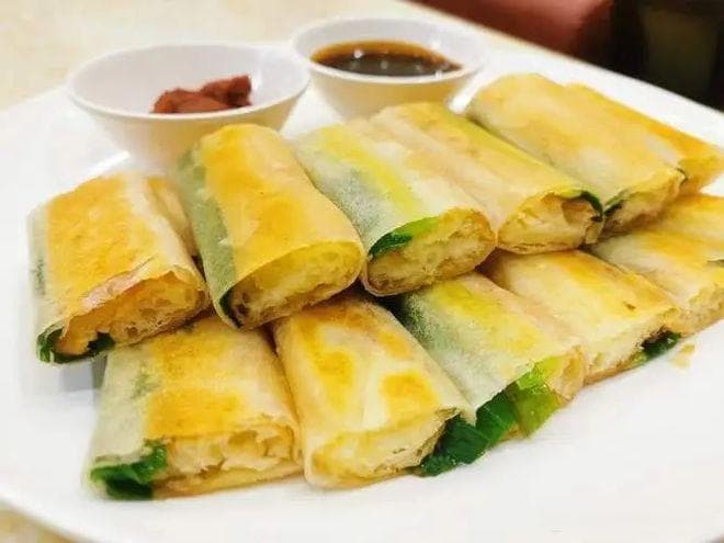 葱包烩的由来：从南宋愤慨到杭州名小吃