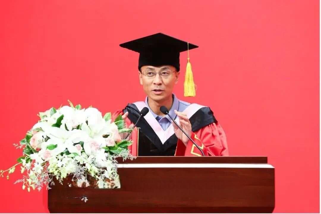 别被“加速”裹挟，北大教授给毕业生的忠告