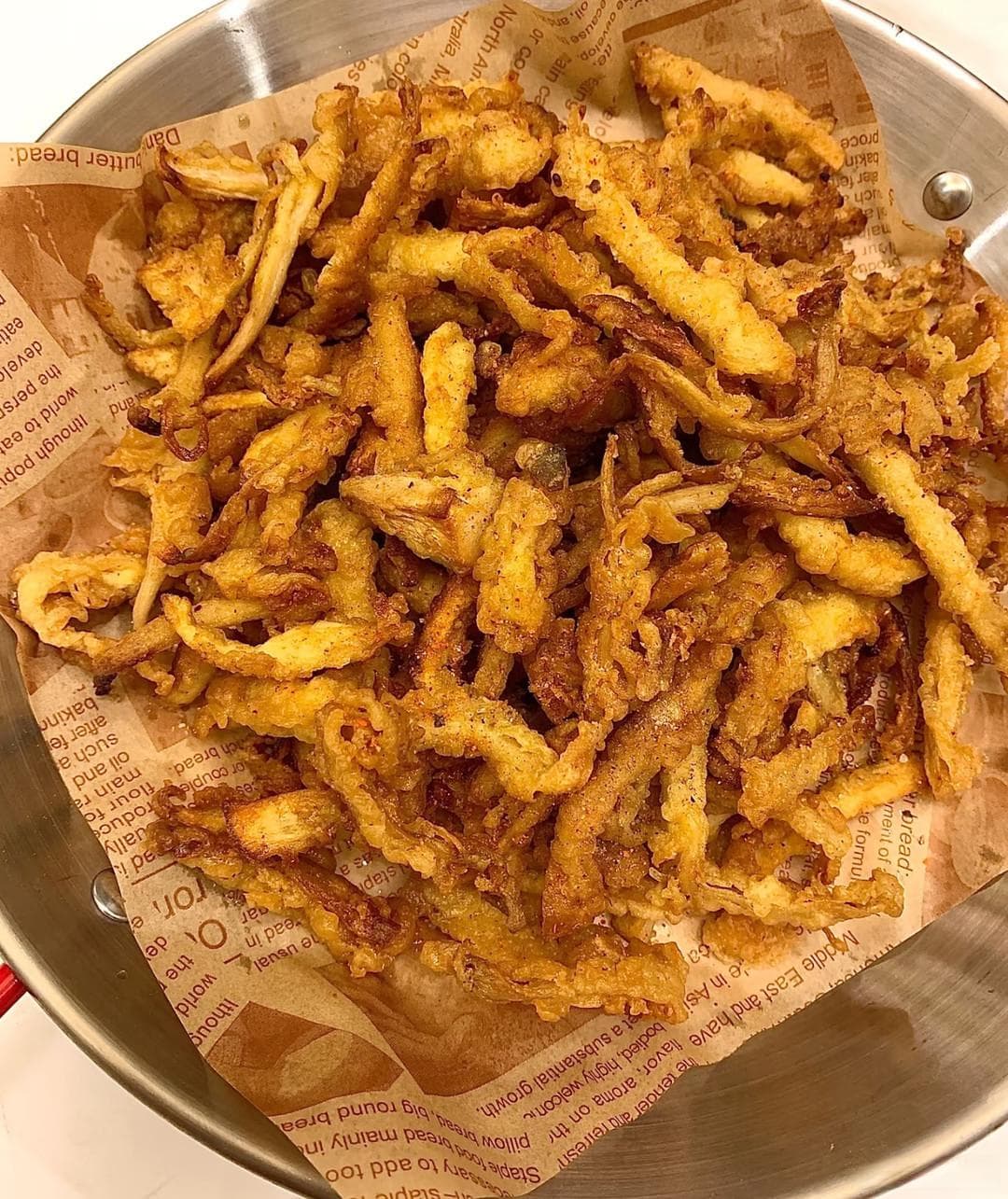 香酥炸蘑菇制作教程：外酥里嫩的口感和浓郁的香气