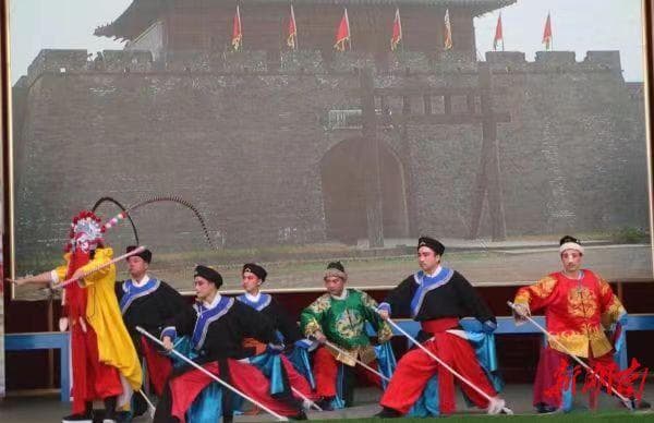 老百姓在家门口看戏  祁东：文化惠民乐百姓