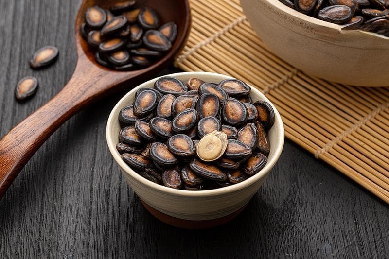 嗑出感情、嗑出年味的瓜子怎么吃更健康？食用指南来了