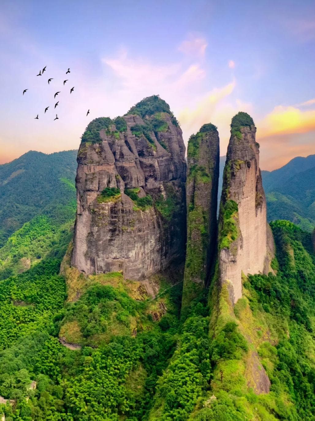 浙江必爬的10座名山，开启休闲反向游，看一场云海日落