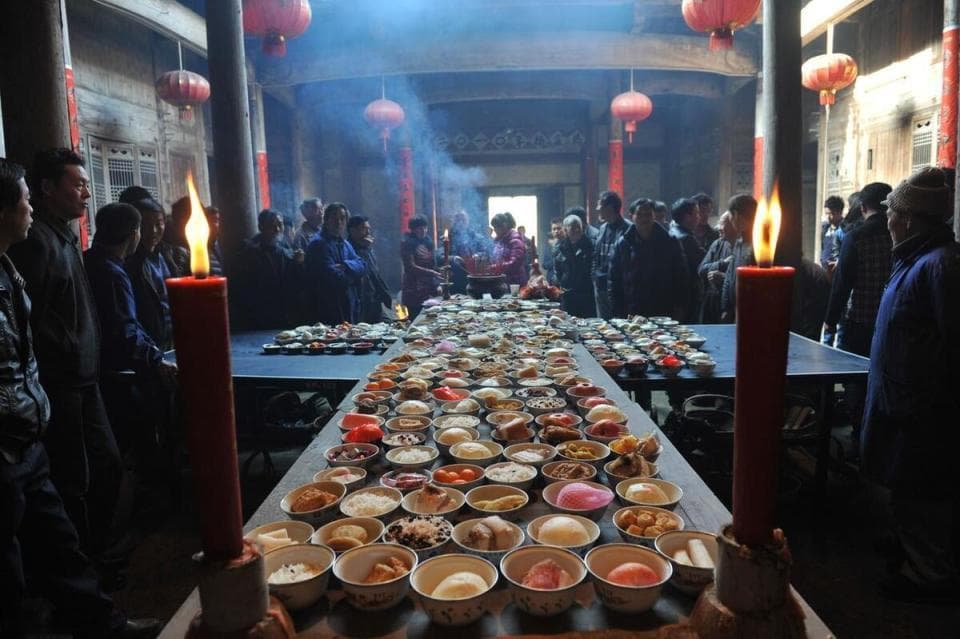 出嫁女子不能回娘家过年，夫妻不能同住一个房间，是啥说法讲究？