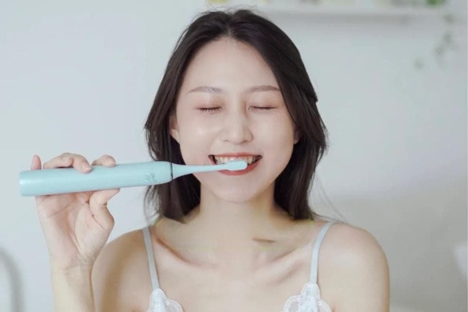 电动牙刷正确使用指南：助你拥有亮白健康牙！