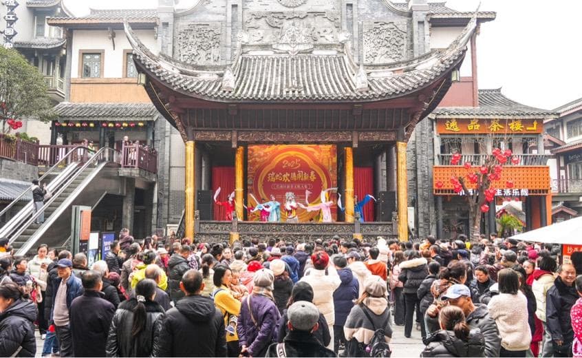 重庆巴南小镇上演系列非遗活动迎新春
