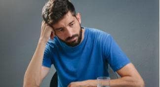 何立丽医生：肝病的九个早期症状，你有几个？
