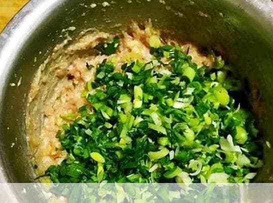 如何调饺子馅；如何调饺子馅好吃又简单