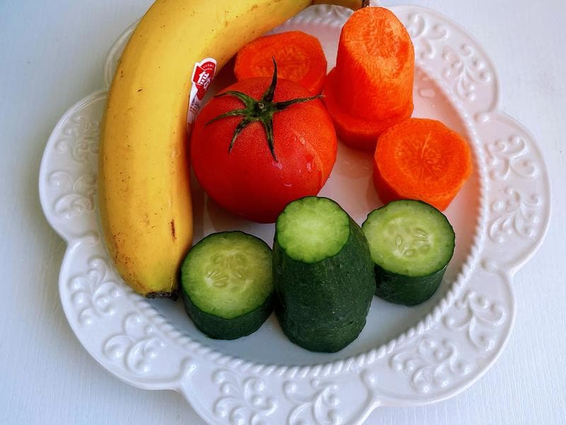 香蕉西红柿果蔬汁：中老年人的减脂养生饮品