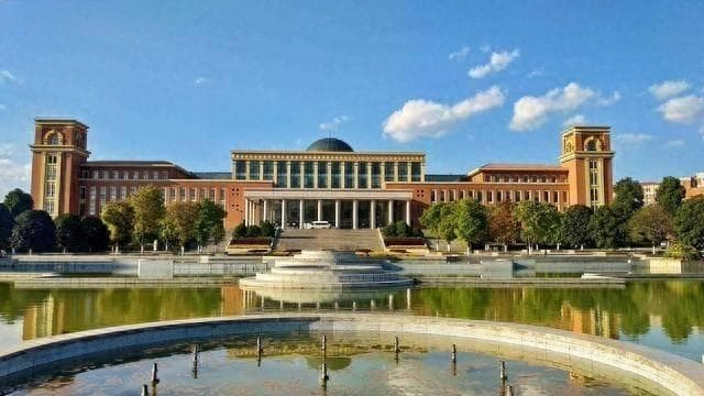 云南大学：冷门211的误解与现实