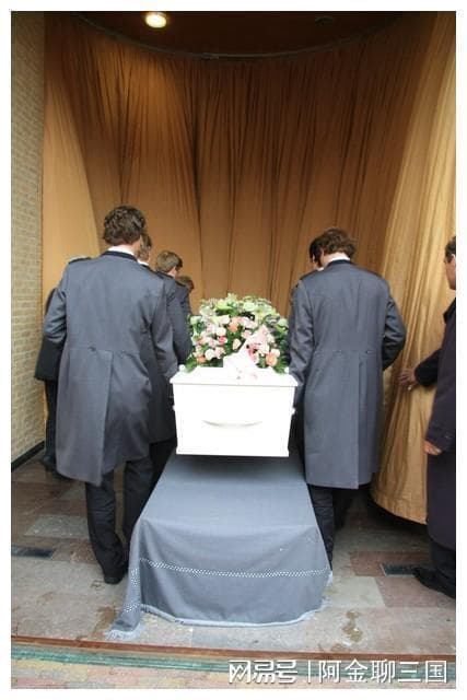 “葬礼四人不去，家人顺顺利利”，哪四种人不能参加葬礼？要了解