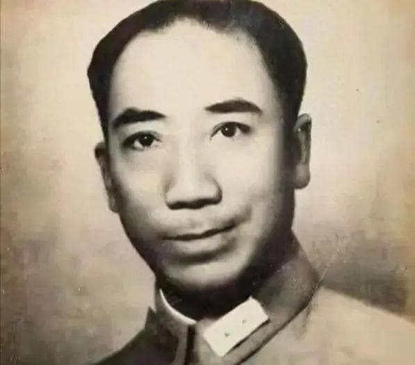 戴笠曾称自己一辈子最佩服2人，最害怕1人！这3人分别是谁?