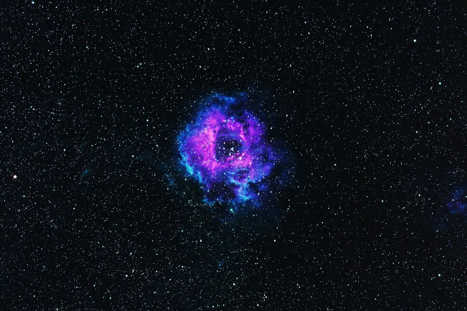 842年后的揭秘：中国发现的神秘超新星之谜