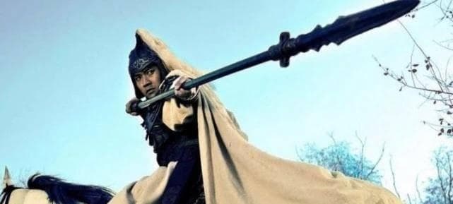 刘备封4大将军为何独独没有赵云？史学家：赵云才是最大赢家