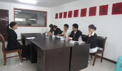 面试第一印象 让首因效应充分发挥作用