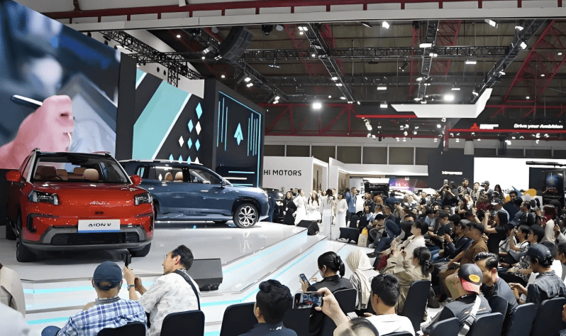 中国新能源车“出海”高光时刻：印尼车展为何被国产刷屏？