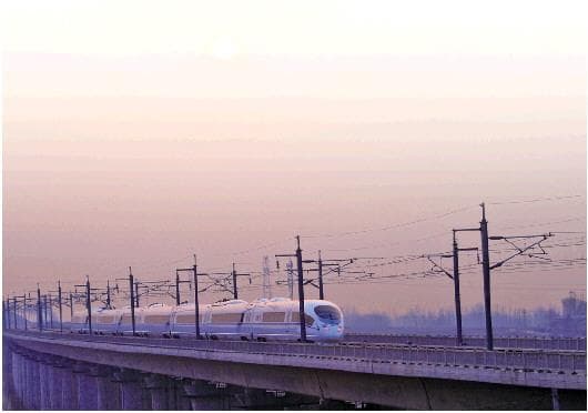 山东开行首个跨省环线高铁列车
