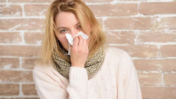 过敏性鼻炎晚上很严重？原因分析与缓解方法全攻略