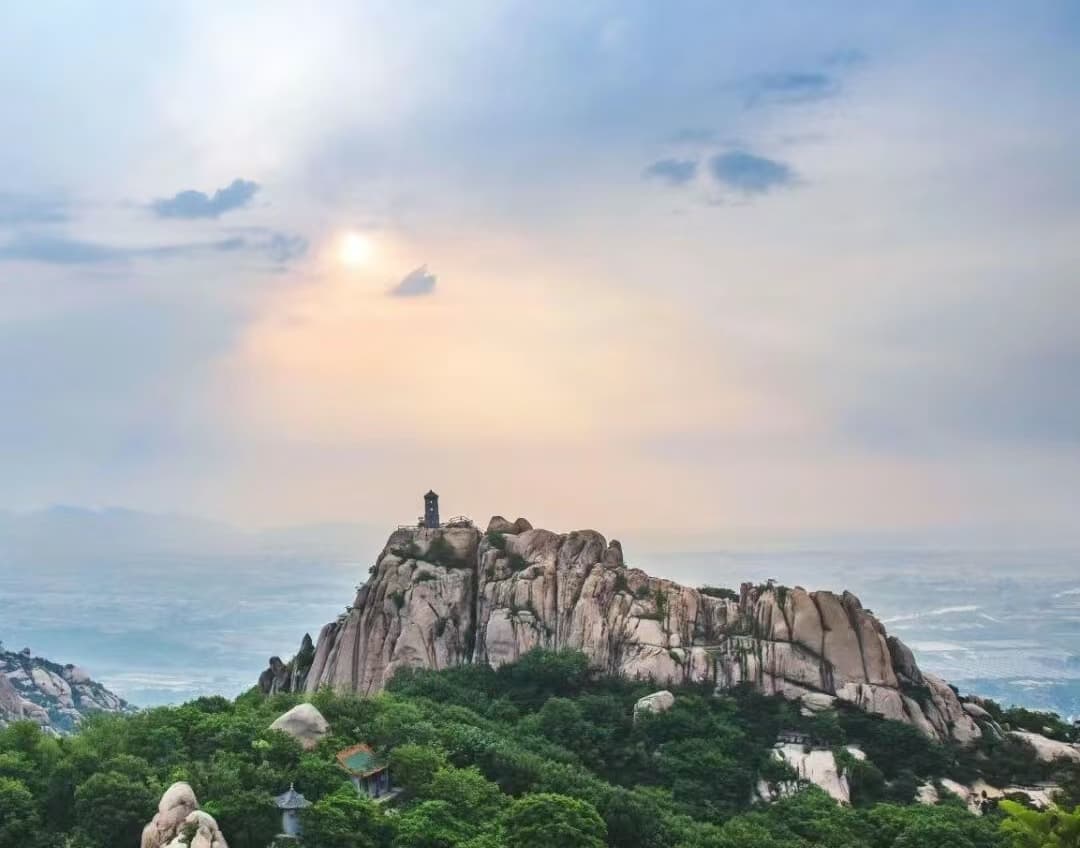 日照旅游攻略：景点推荐与出行指南