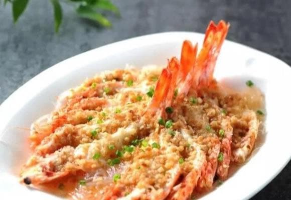 蒜蓉粉丝蒸大虾的做法：一步步教你轻松驾驭美食巅峰