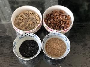 低糖五仁月饼新上市，健康美味双重享受！