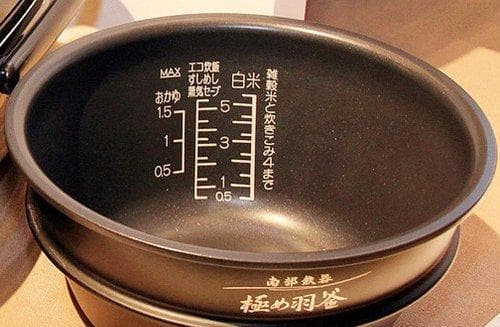 电饭煲发热盘有油渍怎么办？10种实用清洁方法让你轻松应对