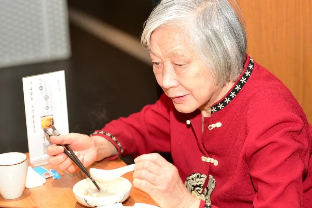查出脂肪肝应该如何调整饮食？试试这3个办法