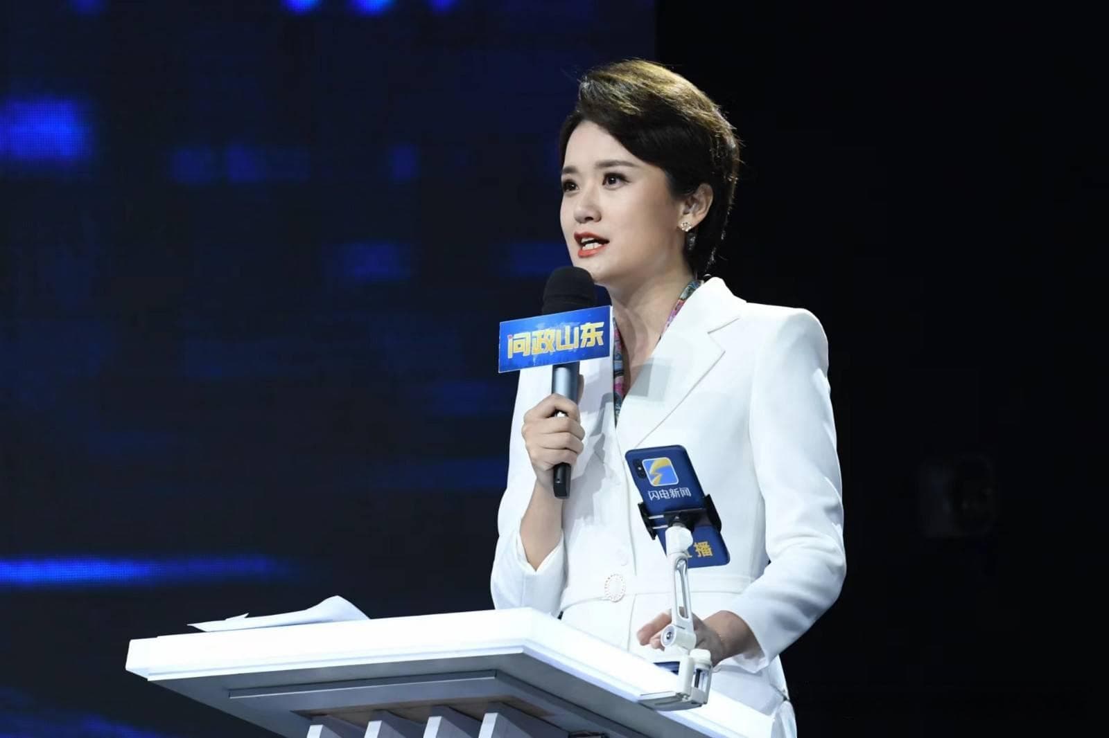 李莎：《问政山东》里的“包青天”
