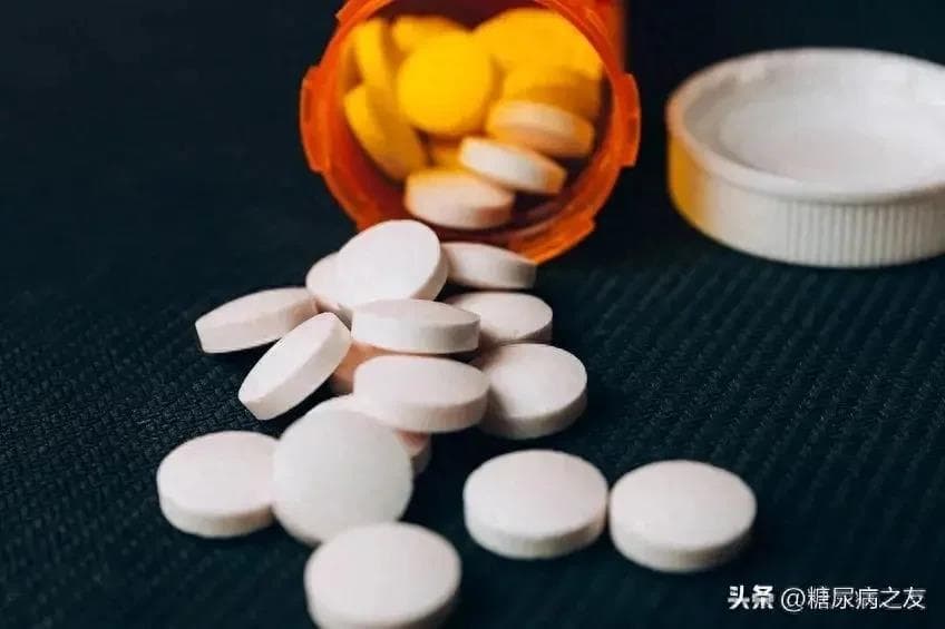 长期吃二甲双胍，小心它这个副作用！
