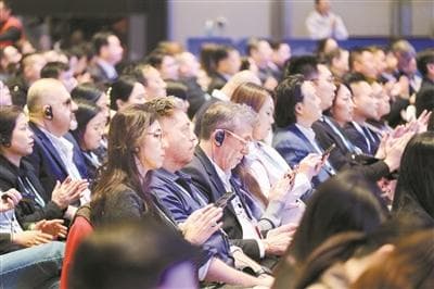 在广州，让世界爱上中国美妆