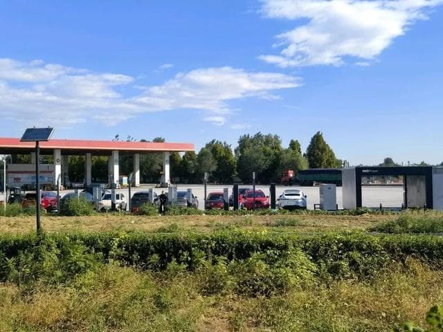智能充电:提升电动汽车充电体验的关键与难题解析