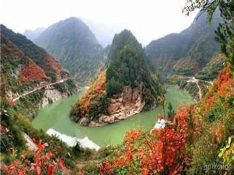 嘉陵江源头风景区：自然奇观与历史文化交融之旅 🌄