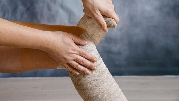 直腿抬高锻炼正确做法