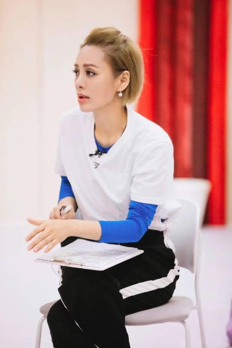 层次、色彩、质感：决定妆容效果的三大要素