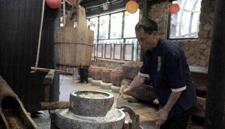衢州廿八都豆腐工坊：小豆子“磨”出古镇烟火气
