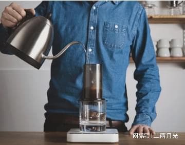 热水偏好背后：中西方文化与理念的深度碰撞