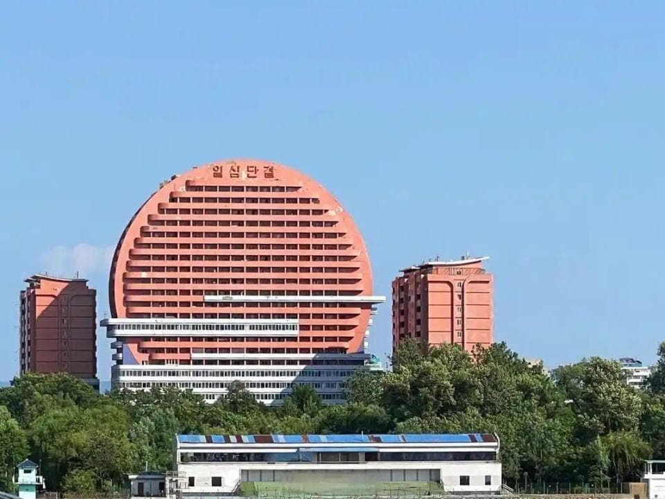 揭秘朝鲜第四大城市新义州：与丹东形成鲜明对比