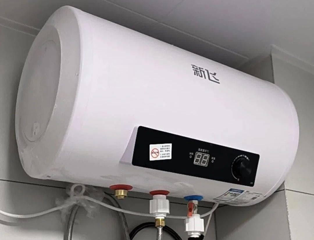 电热水器好还是燃气热水器好？电热水器与燃气热水器：优缺点对比及选择指南