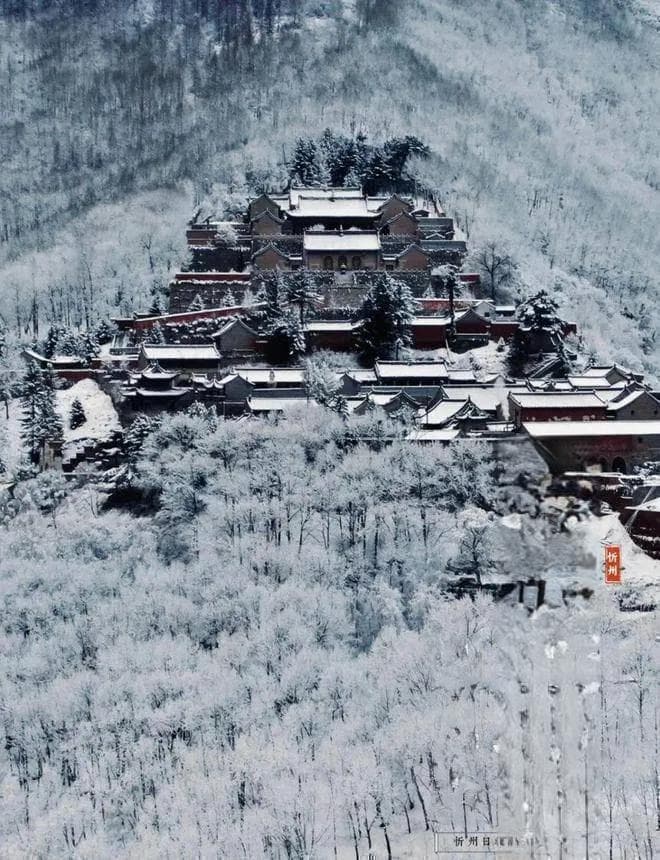 五台山南山寺：传奇与文化的交融地