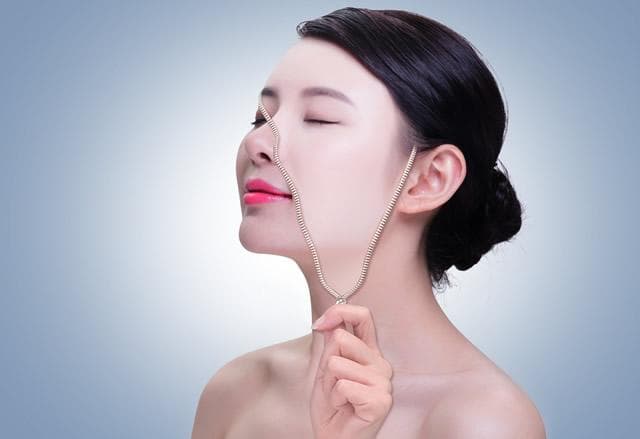 传明酸精华液可以去黄褐斑吗？传明酸的功效与作用全解析