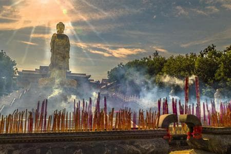 新疆乌鲁木齐红光山景区：AAAA级景区，免费开放，交通便利