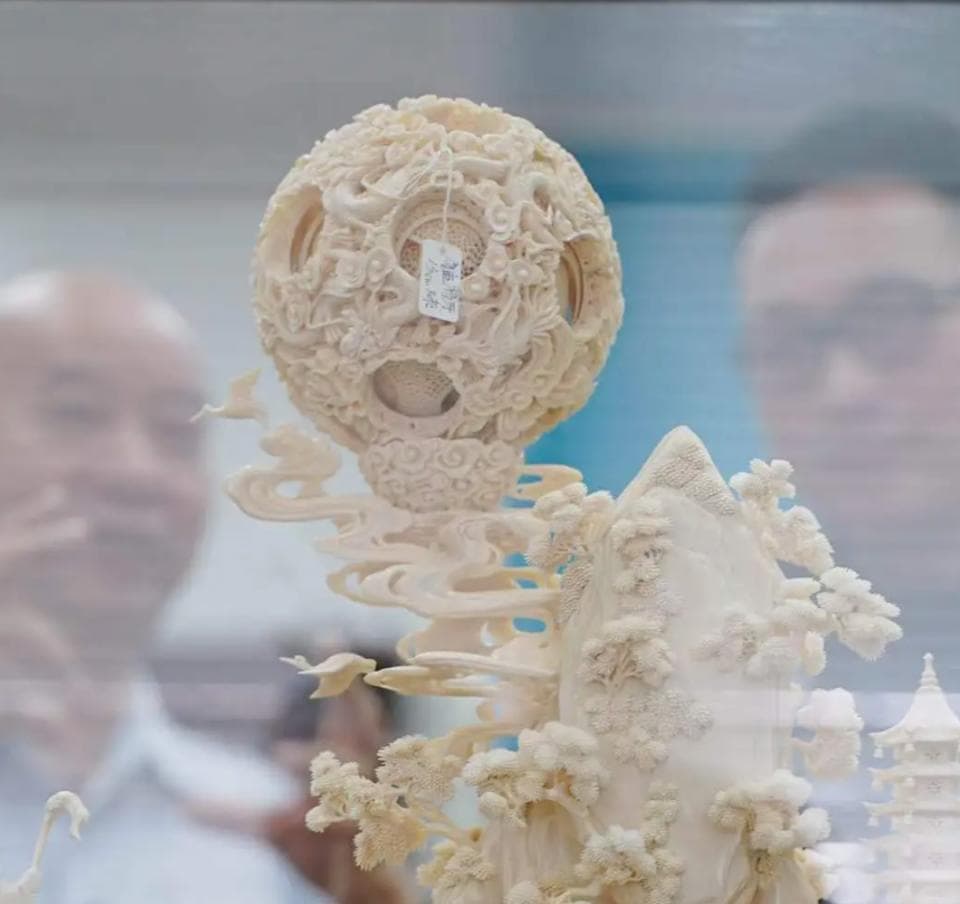 艺心礼赞新时代 | 千年牙雕，每一笔每一层，尽显中式美学的极致！