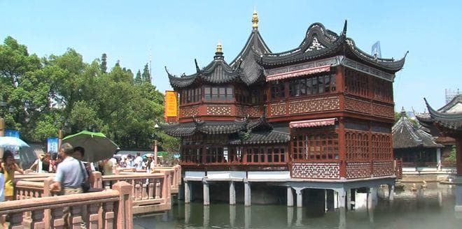 上海豫园：江南古典园林的璀璨明珠