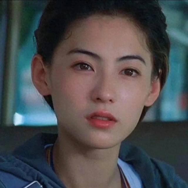 张柏芝的陈年往事：从辉煌到低谷，再到涅槃重生