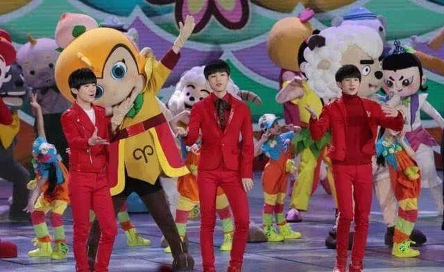 2025春晚亮点前瞻：沈马组合、赵雅芝叶童、机器人舞引爆期待