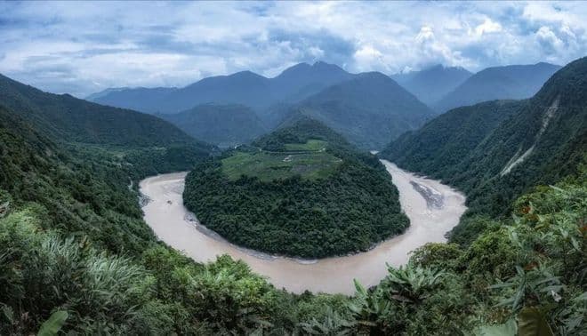 中国十大峡谷景观：最佳游览时间与特色全解析