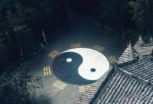 洪荒三大先天至宝：太极图、盘古幡与混沌钟