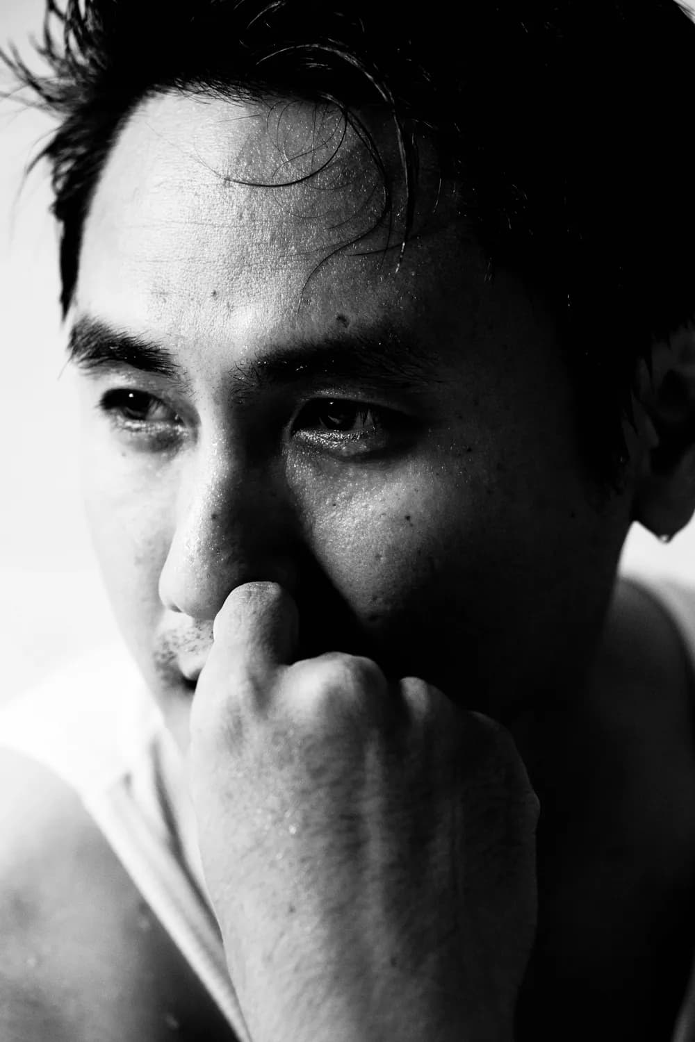 《朋友别哭》发行33年，吕方深圳开唱引全场大合唱