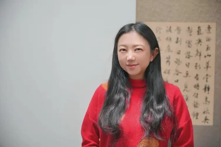 在人大当老师十年后，“步非烟”咋样了？