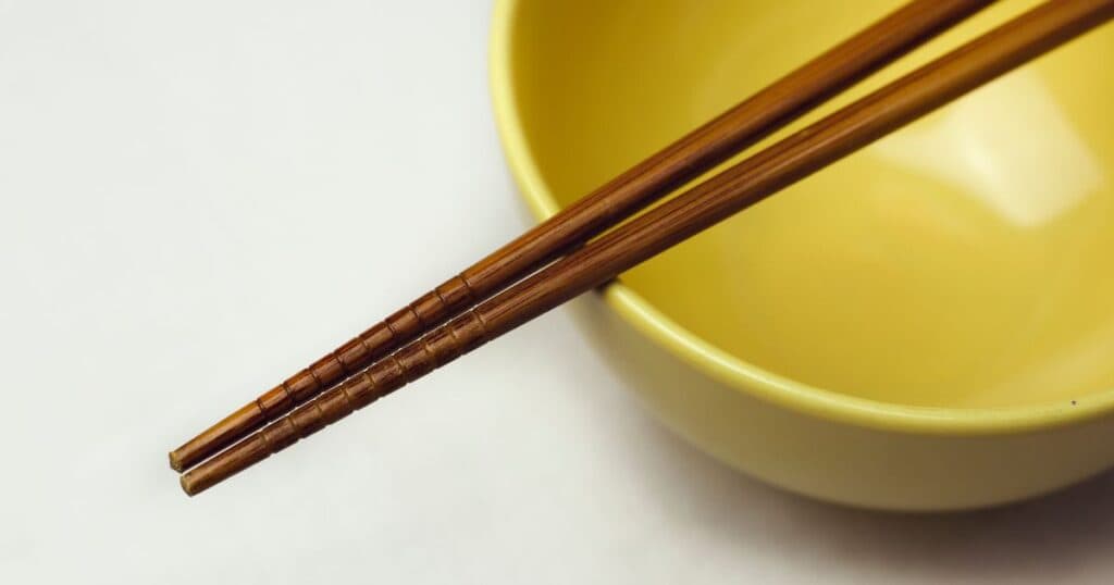 中餐用餐礼仪：如何用中文表达“いただきます”和“ごちそうさま”